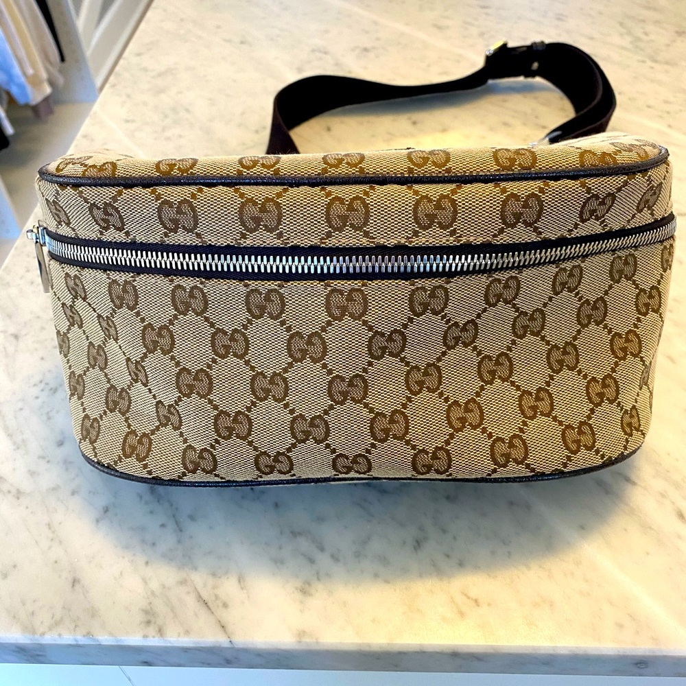 authentic Gucci Fanny pack